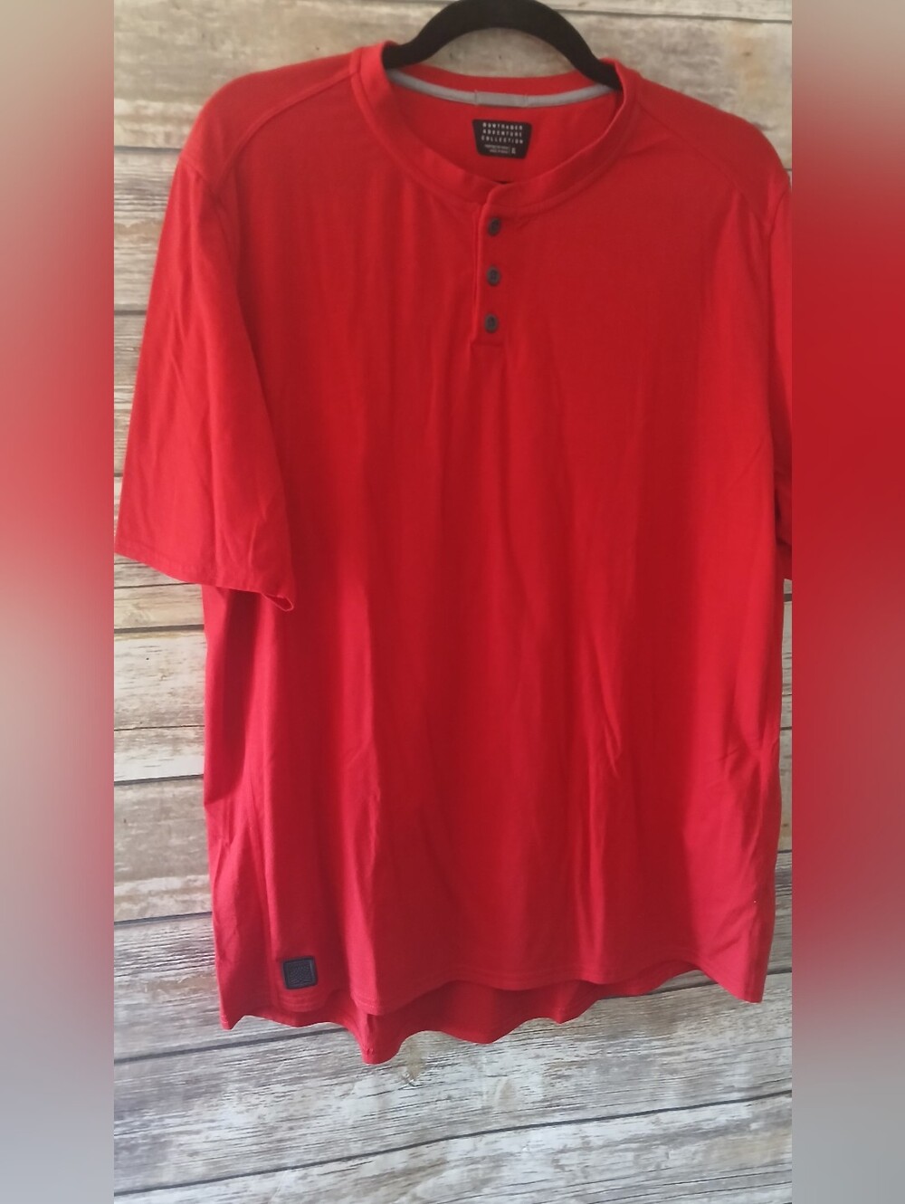 Men's Red Short-Sleeve Henley Tee - Performance Casual, Wool Blend